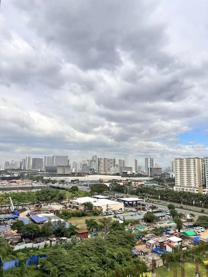 Shore 2 Residence Manila Hotel
